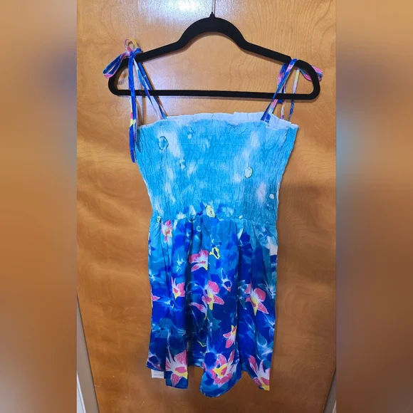 Women's Small Beach Spaghetti Straps Sundress Blue Pink Floral Summer Dress NWT - Picture 7 of 16